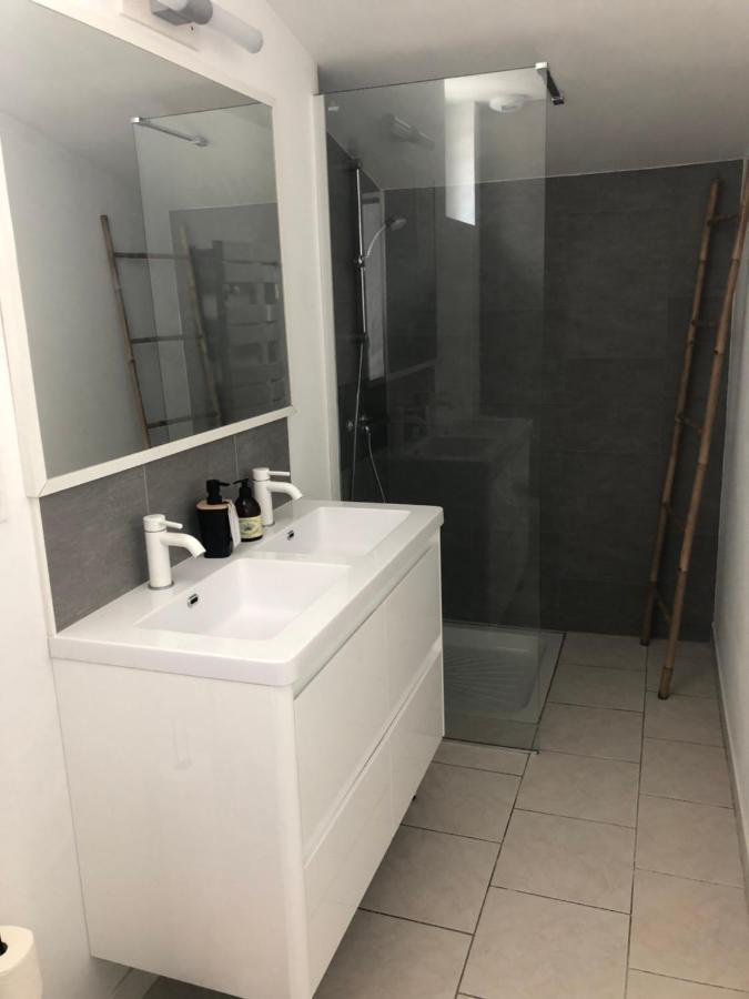 La Petite Maison De Tatate Holiday home Longue